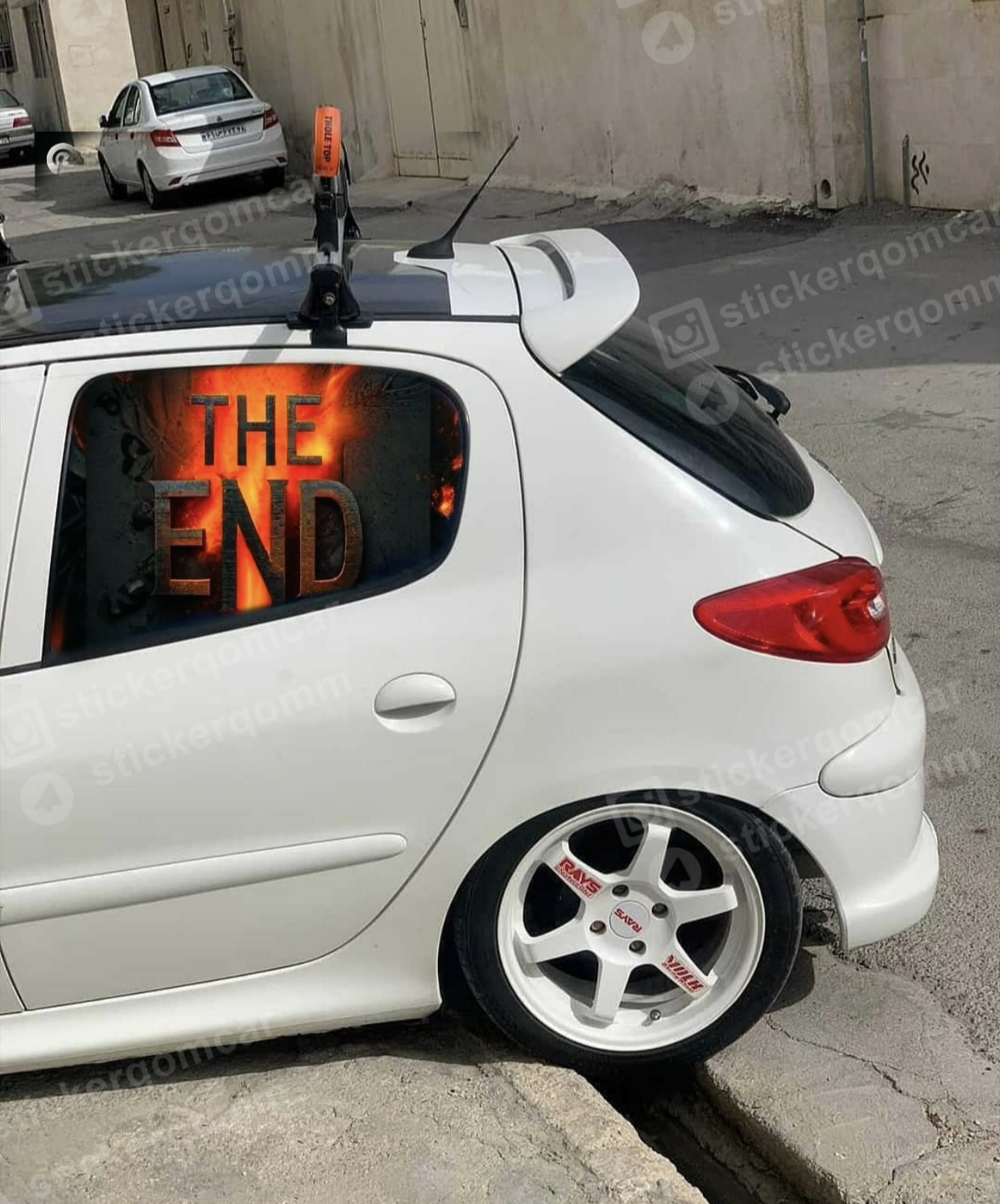 استیکر ماشین طرح شیشه بغل خودرو