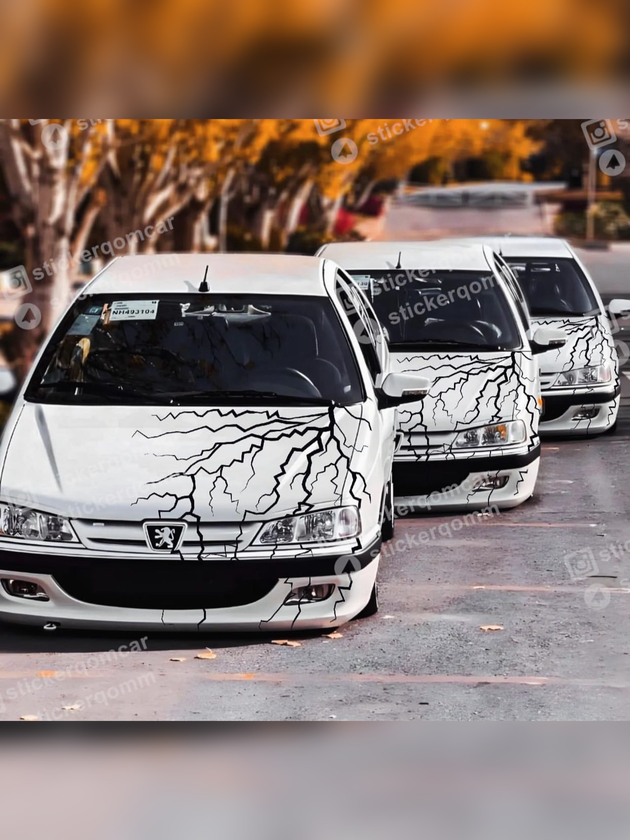 استیکرماشین طرح رعد کاپوت خودرو